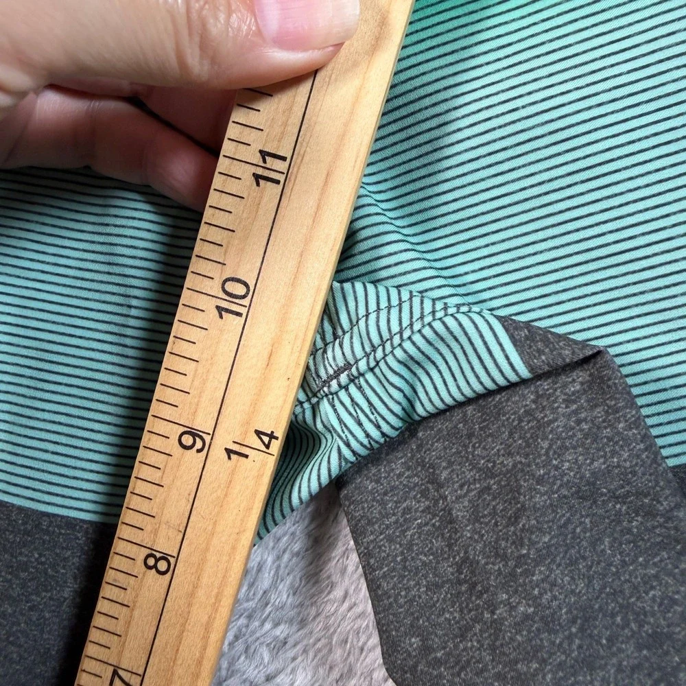Quiksilver Highline Boardshorts Mens 32 Gray Striped 10